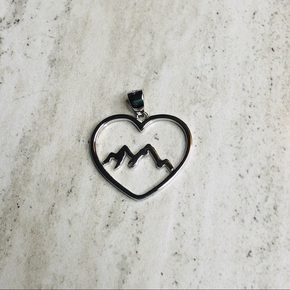 Jewelry - 925 Sterling Silver Mountain Range Heart Pendant